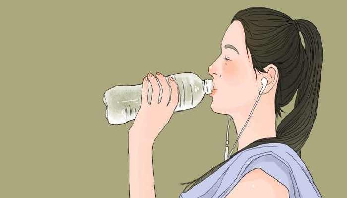 洗干净的塑料矿泉水瓶可以用来装醋吗  塑料矿泉水瓶洗干净后能不能装醋