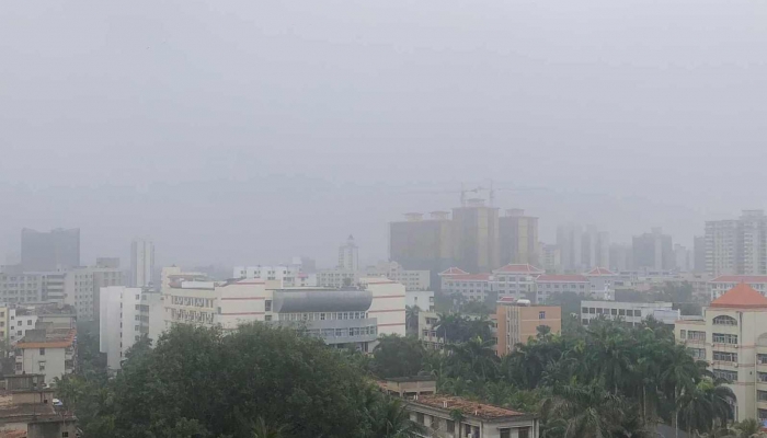 今天上午湖北局部地区雾气还将持续 武汉发布大雾黄色预警信号