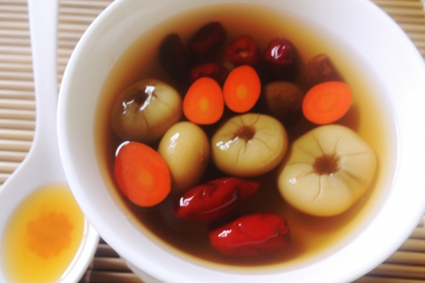 桂圆枸杞红枣茶泡水喝的功效