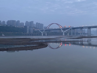 长江中游部分航段实施汛期临时交通管制 水上水下作业船舶暂停施工