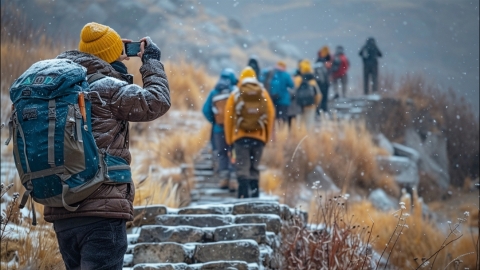 日本顶级登山家挑战K2峰遇险 救援无果宣布放弃