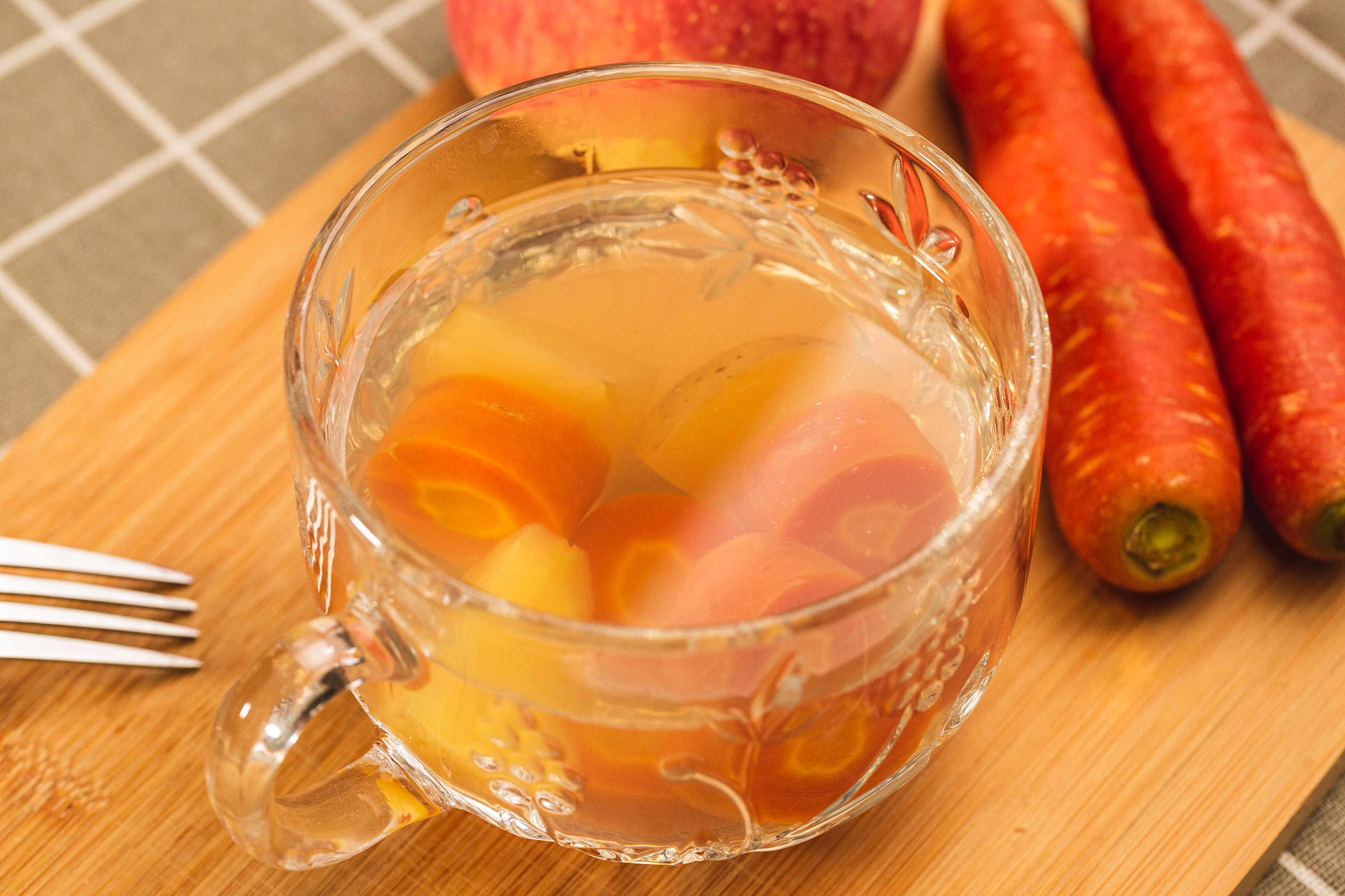 苹果胡萝卜汁怎么做_苹果胡萝卜汁的做法_豆果美食